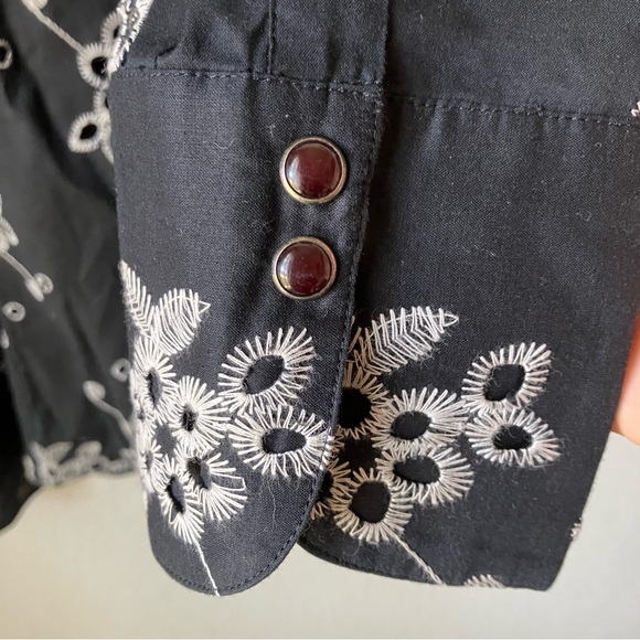 Robert Graham Beautiful Black Cotton Embroidered Floral Eyelet Shirt L - Picture 5 of 9